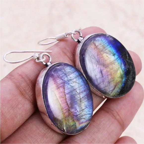Labradorite silver earrings - Picture 3 of 3
